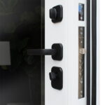 Стальная дверь "Ливерпуль с зеркалом" — изображение 4